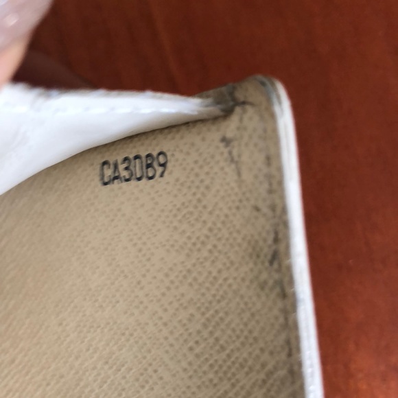 Louis Vuitton Damier Azur - Picture 6 of 7